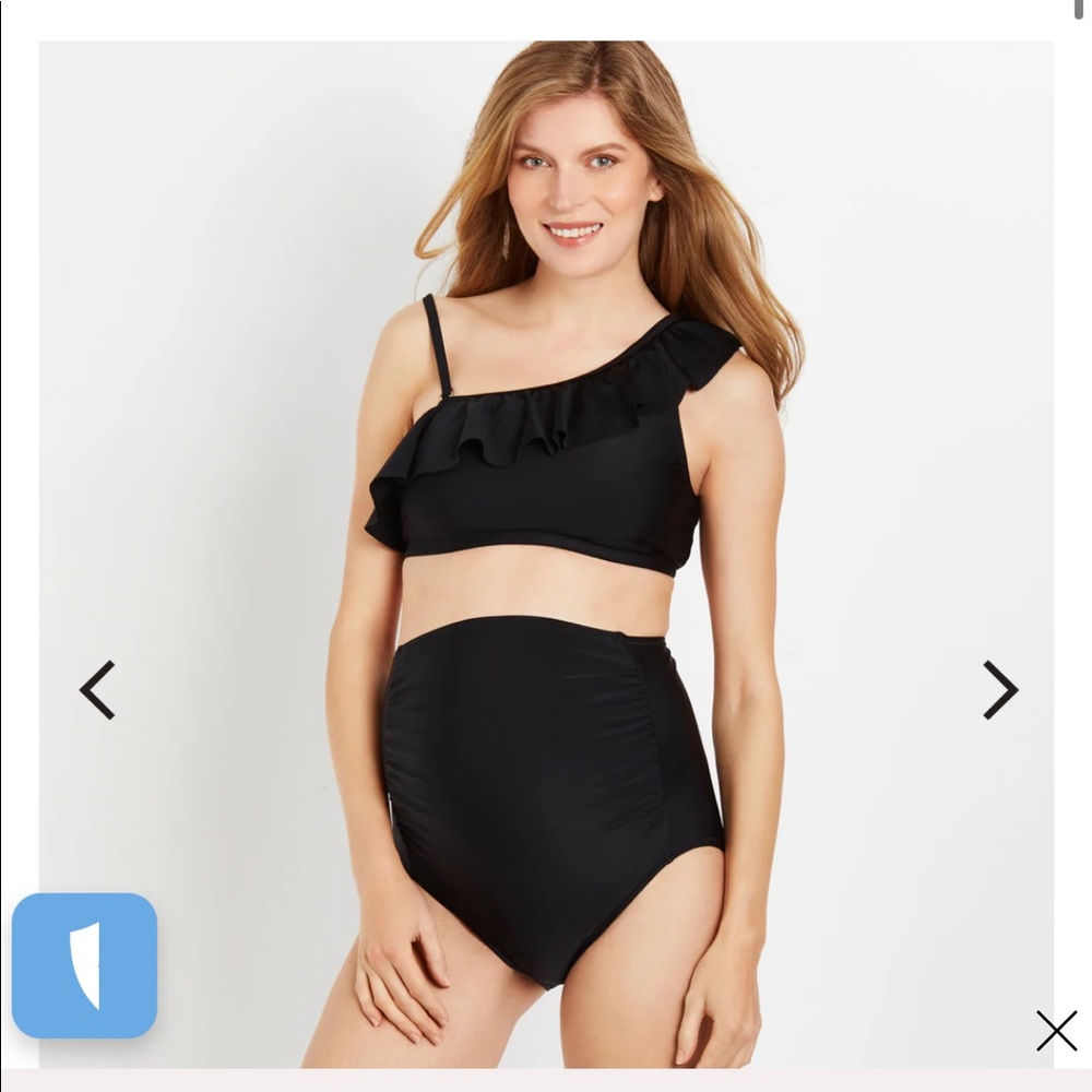 Jessica Simpson maternity bikini